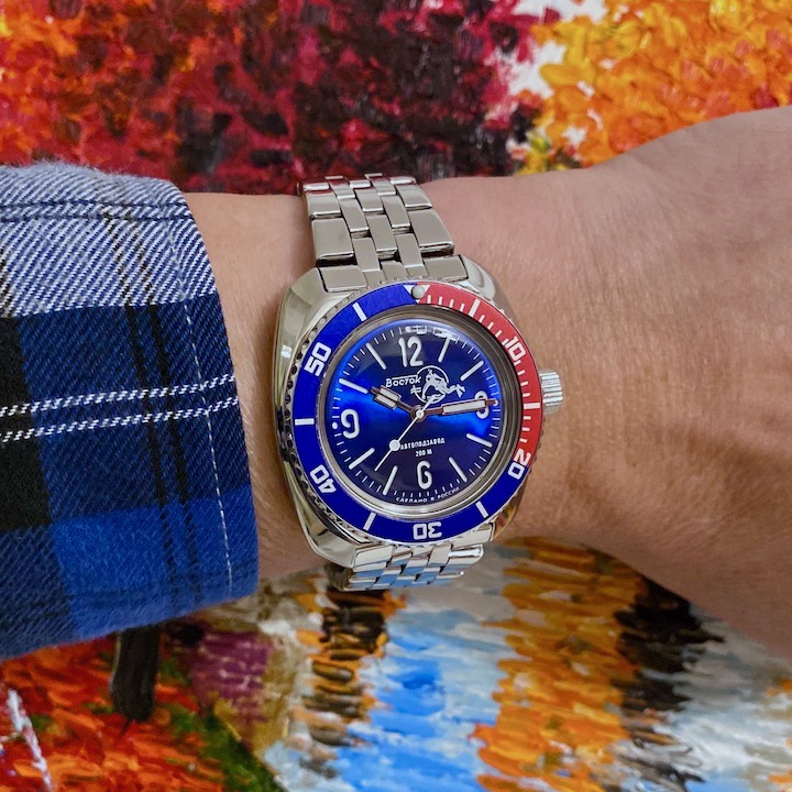 Vostok amphibia blue online dial